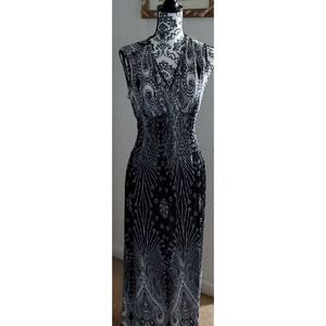 Beautiful ankle-length black and white maxi dress